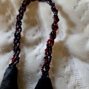 Maggie London Black/Red Cocktail Dress Fully Lined Beaded Straps SZ 12